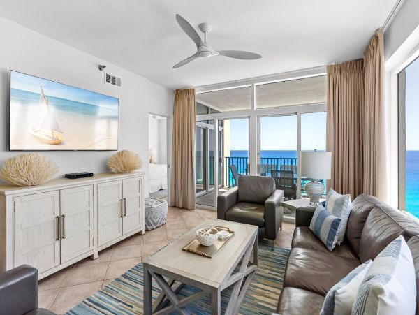 Magnificent Destin Rental Beach Side Magnificent Pool
