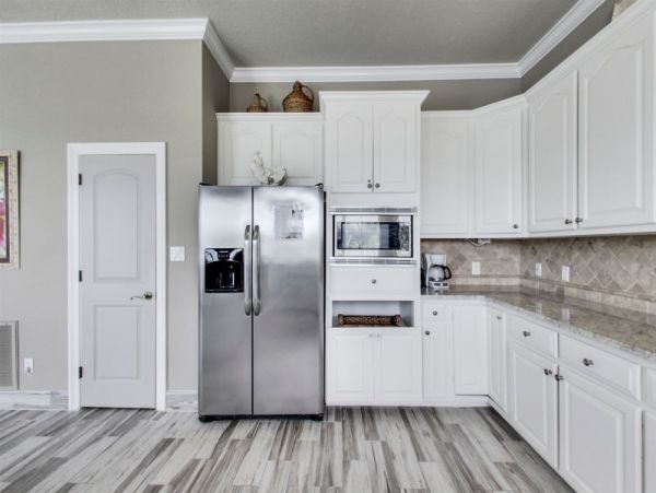 Destin Lakefront Luxury Home Sleeps 20 Guest - Amazing Pool
