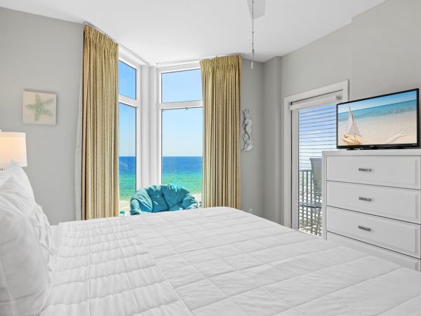 Destin Luxury Beachfront Vacation Condo