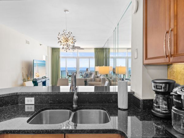 Destin Luxury Beachfront Vacation Condo