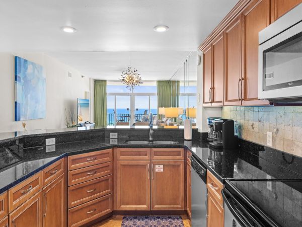 Destin Luxury Beachfront Vacation Condo