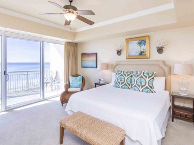4 Bedroom Beachfront Condo in Destin Gulf Views Sleeps 11 4 Bedroom Beachfront Condo in Destin Gulf Views Sleeps 11