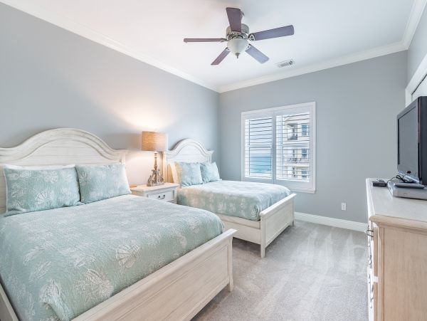 Luxury Destin Beach Vacation Condo Four Bedrooms Sleeps 12