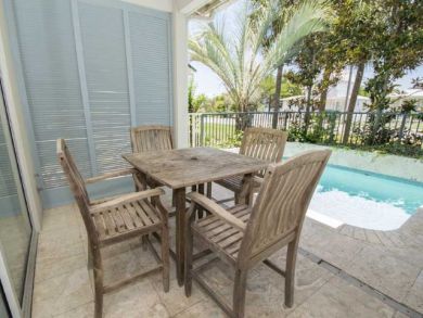 Destin 5 Bedroom Home Steps from the Gulf with Private Pool