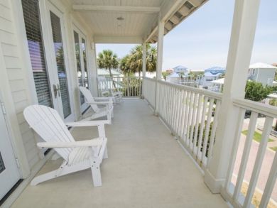 Destin 5 Bedroom Home Steps from the Gulf with Private Pool