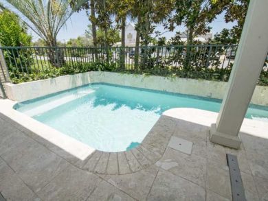 Destin 5 Bedroom Home Steps from the Gulf with Private Pool