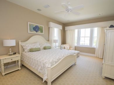 Destin 5 Bedroom Home Steps from the Gulf with Private Pool