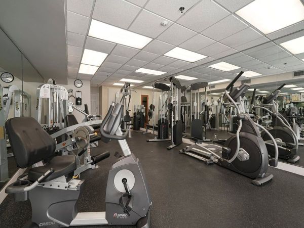 Destin Classy Vacation Condo Beachfront with Sauna