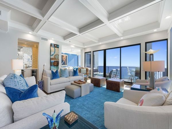 Destin Classy Vacation Condo Beachfront with Sauna