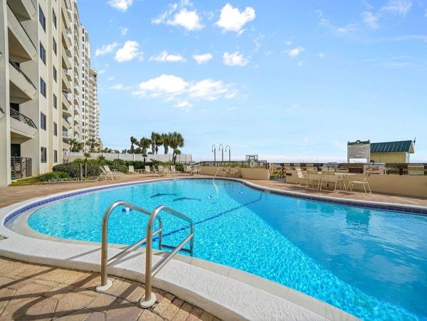 Destin Classy Vacation Condo Beachfront with Sauna
