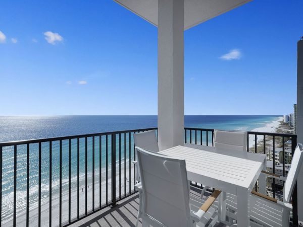 Destin Classy Vacation Condo Beachfront with Sauna