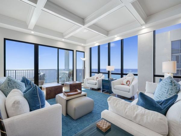 Destin Classy Vacation Condo Beachfront with Sauna