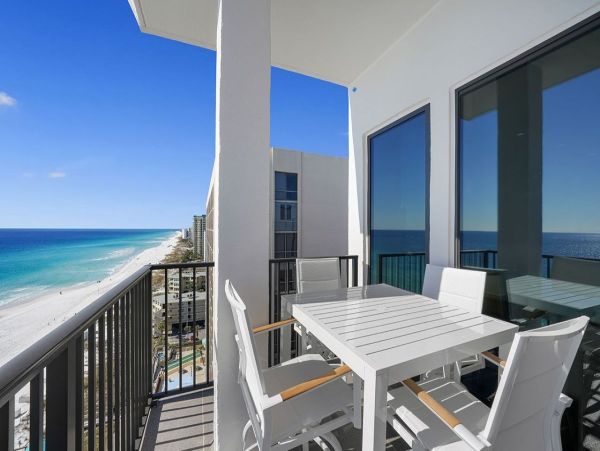 Destin Classy Vacation Condo Beachfront with Sauna