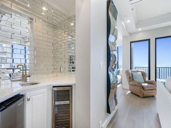 Destin Classy Vacation Condo Beachfront with Sauna