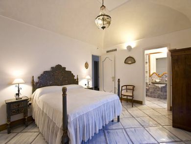 Double Bed in Master Bedroom