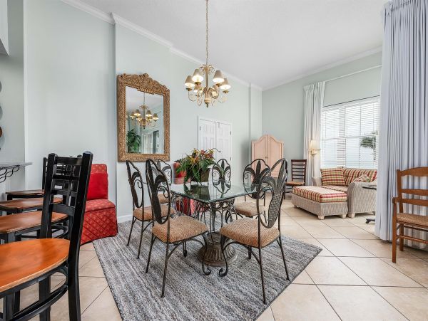 Destin Beachfront Luxury Three Bedroom Condo Sleeps 10