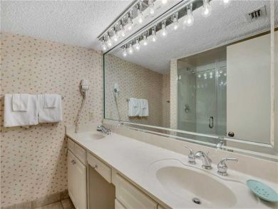 Bathroom - Walk in shower