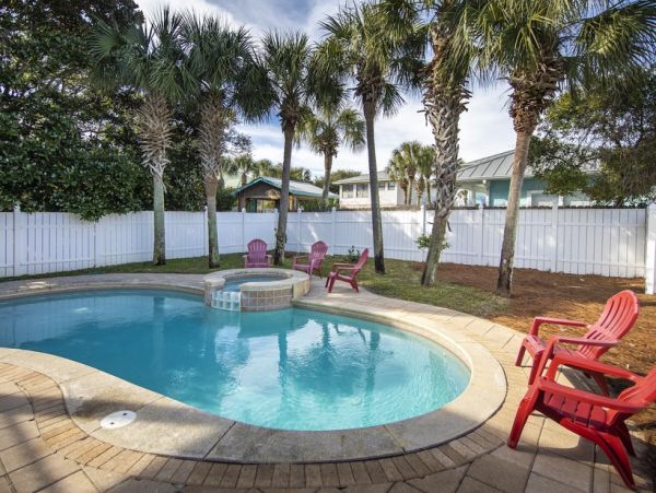 Great Value Five Bedroom Destin Rental with Private Pool