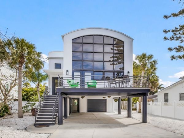 Luxury North End Anna Maria Vacation Home Rental