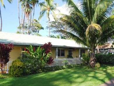 Beachside vacation cottage in Lahaina, Maui