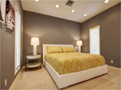 Queen Bed in Bedroom 3