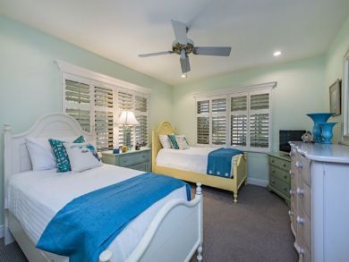 Four Bedroom Naples Vacation Home Sleeps Ten with Pool