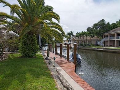 Four Bedroom Naples Vacation Home Sleeps Ten with Pool