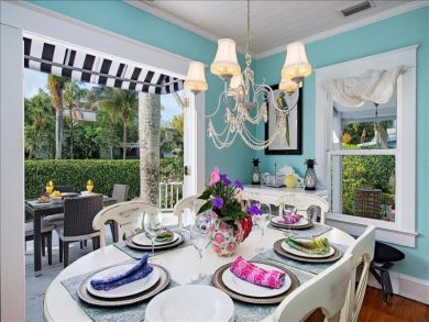 Quintessential Naples Beach House in the Heard of Old Naples