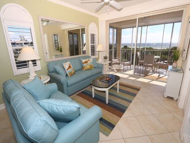Sanibel Vacation Rentals with Two Bedrooms Beachfront