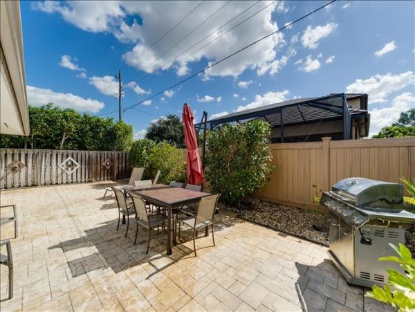 Naples Home 880910