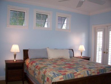 Bedroom 3 with queen bed