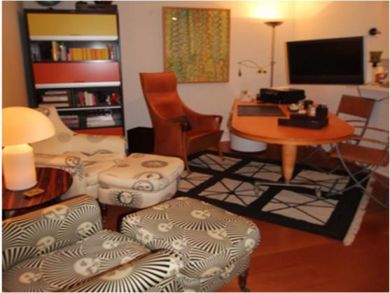 Seating area with flat screen TV Seating area with flat screen TV
