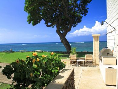 Kahana Vacation Condo Sleeps Four Guests.