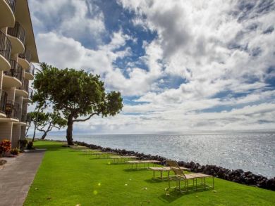 Kahana Vacation Condo Sleeps Four Guests.