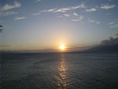 Kahana Vacation Condo Sleeps Four Guests.