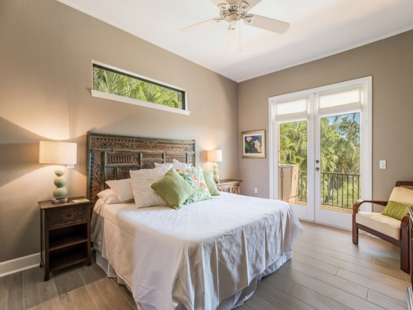 4 bedroom Rental WALK to Pine Avenue- Anna Maria