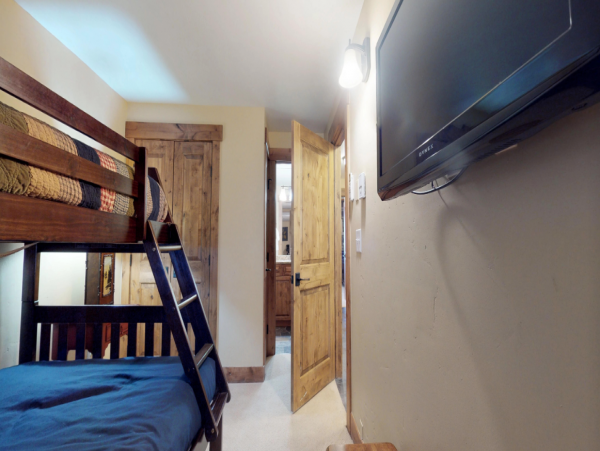 Lionshead Vail Luxury Ski Vacation Condos with Three Bedroom