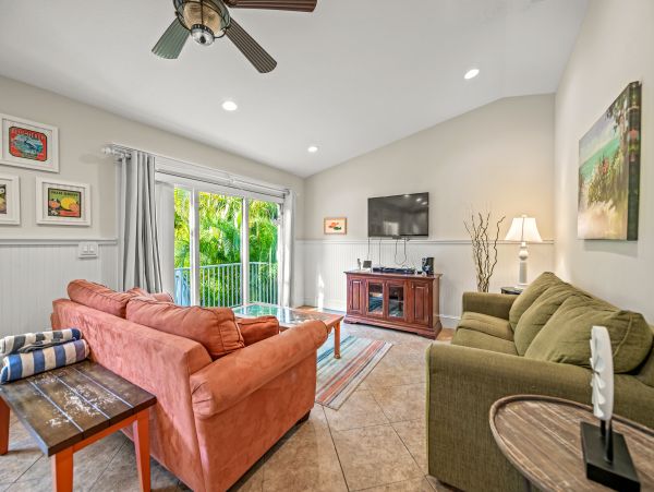 Four Bedroom Duplex on Anna Maria Island Sleeps Private Pool