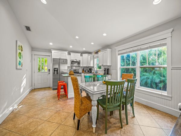 Four Bedroom Duplex on Anna Maria Island Sleeps Private Pool