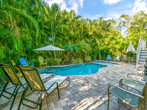 Four Bedroom Duplex on Anna Maria Island Sleeps Private Pool