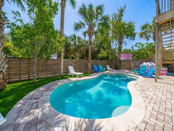 Anna Maria Three Bedroom Vacation Rental With Pool