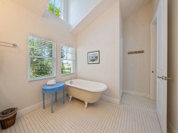 Anna Maria Three Bedroom Vacation Rental With Pool