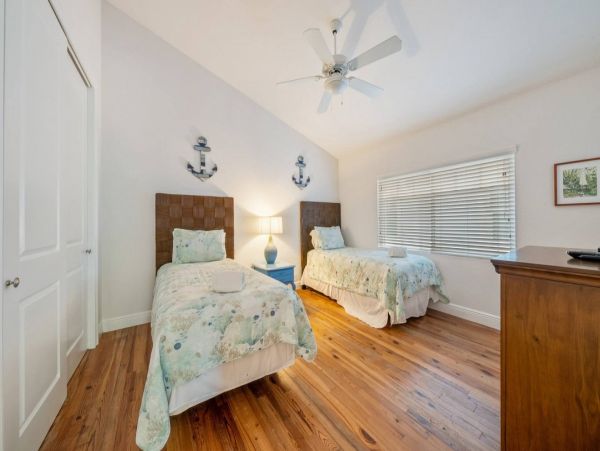 Anna Maria Three Bedroom Vacation Rental With Pool