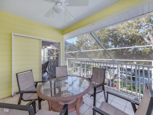 Siesta Key 6 Bedroom Vacation Rental with Pool - Near Beach
