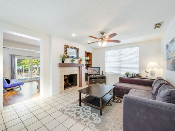 Siesta Key Accommodation Sleeps 8