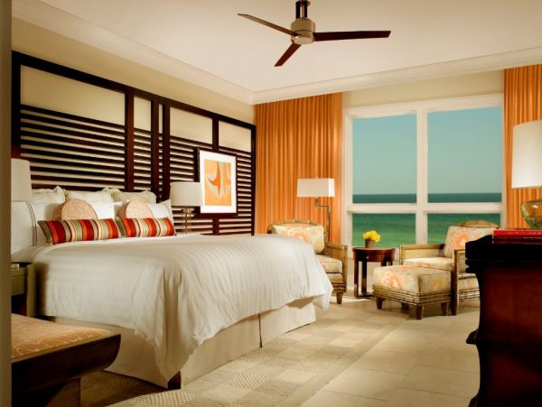 Luxury Vacation Accommodation in Siesta Key Resort Location