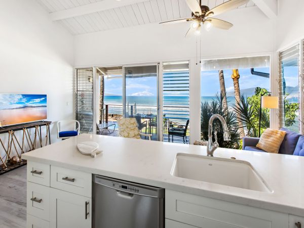 Beautiful Beachfront 3 Bedroom Condo