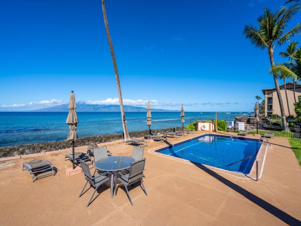 Beautiful Beachfront 3 Bedroom Condo