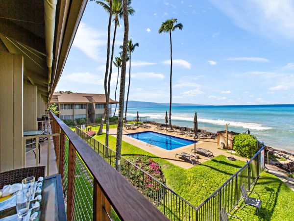 Beautiful Beachfront 3 Bedroom Condo