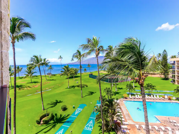 Breathtaking Views Kihei Condo with all the Comforts of Home